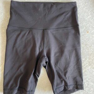 Wunder Train High-Rise Biker Short 8" - size 6 - small - black
